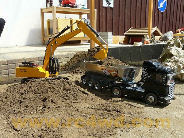 RC4WD VV-JD00002 1-12 Scale Earth Digger 4200XL Hydraulic