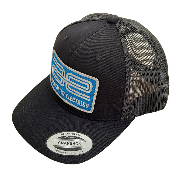 Team Associated 97008 AE Logo Trucker Hat, geschwungener Schnabel, schwarz